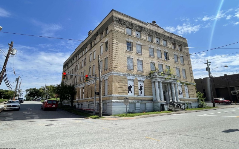 100 Fairmont Avenue, Fairmont, West Virginia 26554, ,Commercial/industrial,For Sale,Fairmont,10150687