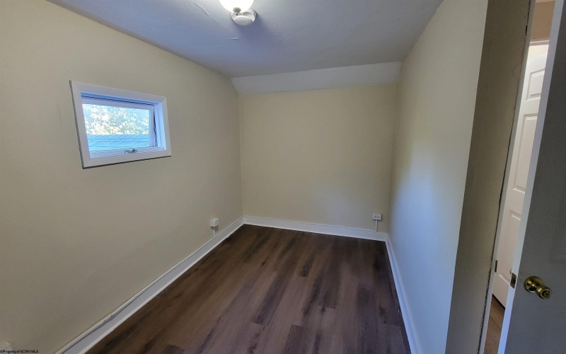 1300 Hillcrest Road, Fairmont, West Virginia 26554, 3 Bedrooms Bedrooms, 6 Rooms Rooms,2 BathroomsBathrooms,Single Family Detached,For Sale,Hillcrest,10161506