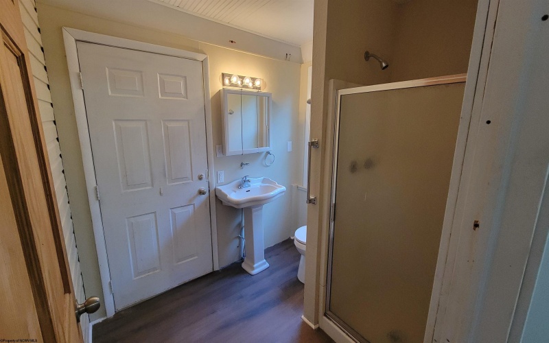 1300 Hillcrest Road, Fairmont, West Virginia 26554, 3 Bedrooms Bedrooms, 6 Rooms Rooms,2 BathroomsBathrooms,Single Family Detached,For Sale,Hillcrest,10161506