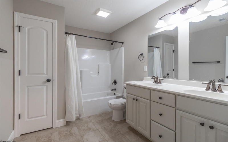 110 Sassafras Way, Bridgeport, West Virginia 26330, 3 Bedrooms Bedrooms, 8 Rooms Rooms,2 BathroomsBathrooms,Single Family Attached,For Sale,Sassafras,10161497