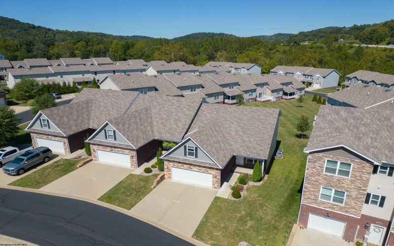 110 Sassafras Way, Bridgeport, West Virginia 26330, 3 Bedrooms Bedrooms, 8 Rooms Rooms,2 BathroomsBathrooms,Single Family Attached,For Sale,Sassafras,10161497