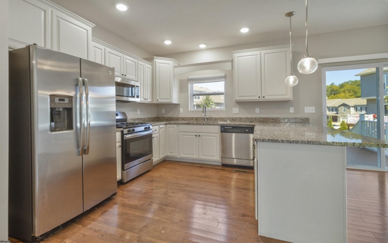 110 Sassafras Way, Bridgeport, West Virginia 26330, 3 Bedrooms Bedrooms, 8 Rooms Rooms,2 BathroomsBathrooms,Single Family Attached,For Sale,Sassafras,10161497
