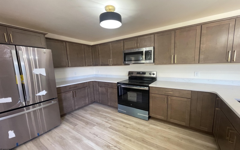 1410 Stewartstown Road, Morgantown, West Virginia 26505, 3 Bedrooms Bedrooms, 6 Rooms Rooms,2 BathroomsBathrooms,Residential Rentals,For Rent,Stewartstown,10161500