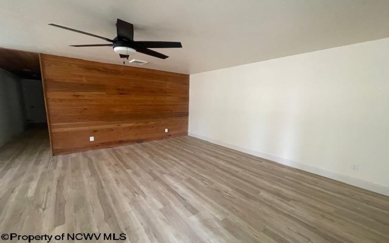 1410 Stewartstown Road, Morgantown, West Virginia 26505, 3 Bedrooms Bedrooms, 6 Rooms Rooms,2 BathroomsBathrooms,Residential Rentals,For Rent,Stewartstown,10161500