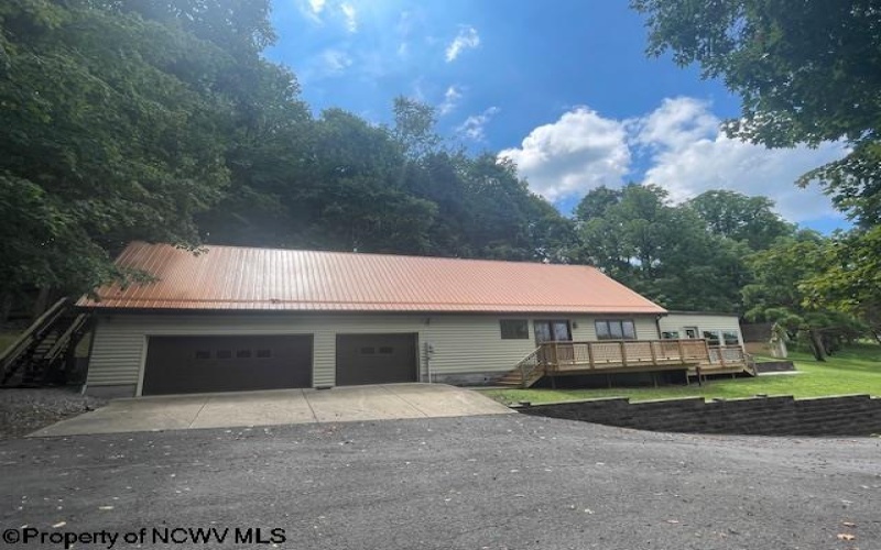 1410 Stewartstown Road, Morgantown, West Virginia 26505, 3 Bedrooms Bedrooms, 6 Rooms Rooms,2 BathroomsBathrooms,Residential Rentals,For Rent,Stewartstown,10161500