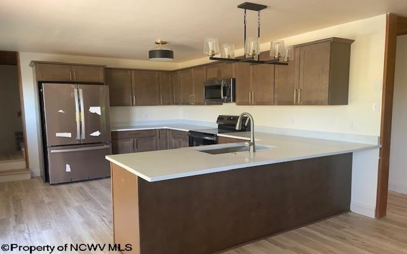 1410 Stewartstown Road, Morgantown, West Virginia 26505, 3 Bedrooms Bedrooms, 6 Rooms Rooms,2 BathroomsBathrooms,Residential Rentals,For Rent,Stewartstown,10161500