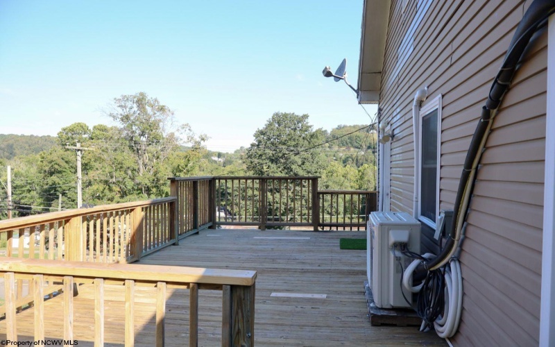 436 Walnut Street, Grafton, West Virginia 26354, 2 Bedrooms Bedrooms, 6 Rooms Rooms,1 BathroomBathrooms,Single Family Detached,For Sale,Walnut,10161486