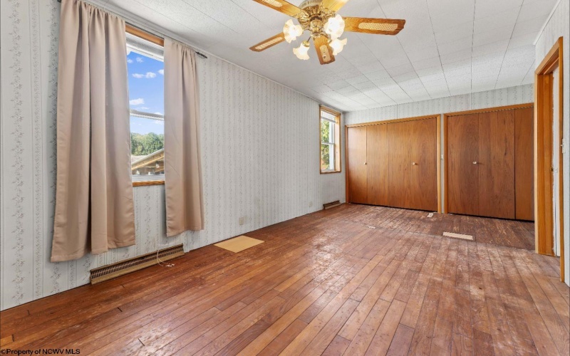 113 E Street, Clarksville, Pennsylvania 15322, 3 Bedrooms Bedrooms, 6 Rooms Rooms,1 BathroomBathrooms,Single Family Detached,For Sale,E,10161488