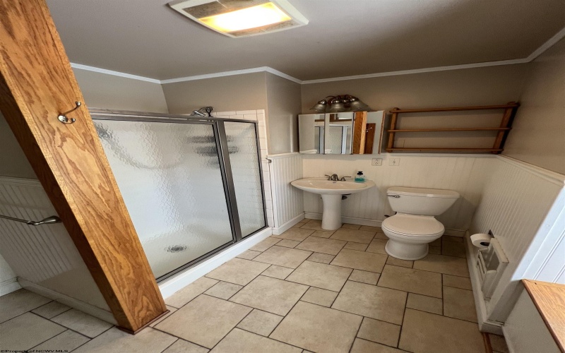 318 Harpertown Road, Elkins, West Virginia 26241, 2 Bedrooms Bedrooms, 8 Rooms Rooms,2 BathroomsBathrooms,Single Family Detached,For Sale,Harpertown,10161485