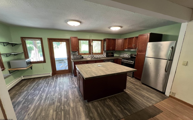 318 Harpertown Road, Elkins, West Virginia 26241, 2 Bedrooms Bedrooms, 8 Rooms Rooms,2 BathroomsBathrooms,Single Family Detached,For Sale,Harpertown,10161485