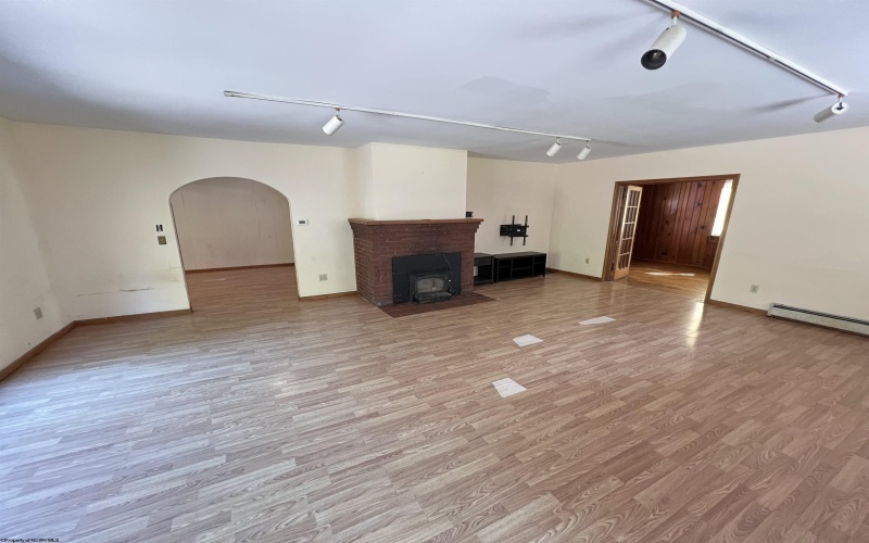 318 Harpertown Road, Elkins, West Virginia 26241, 2 Bedrooms Bedrooms, 8 Rooms Rooms,2 BathroomsBathrooms,Single Family Detached,For Sale,Harpertown,10161485
