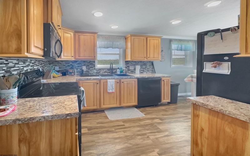 676 Remington Lane, Buckhannon, West Virginia 26201, 2 Bedrooms Bedrooms, 4 Rooms Rooms,2 BathroomsBathrooms,Single Family Detached,For Sale,Remington,10161489