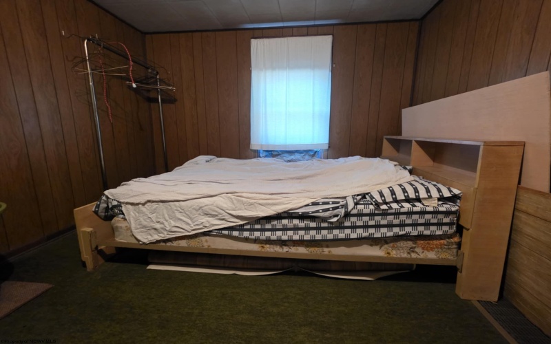 10 Center Street, Rowlesburg, West Virginia 26425, 1 Bedroom Bedrooms, 4 Rooms Rooms,1 BathroomBathrooms,Single Family Detached,For Sale,Center,10161510