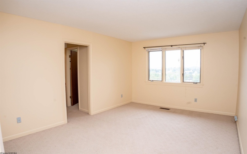 1230 Van Voorhis Road, Morgantown, West Virginia 26505, 3 Bedrooms Bedrooms, 6 Rooms Rooms,2 BathroomsBathrooms,Single Family Attached,For Sale,Van Voorhis,10161512