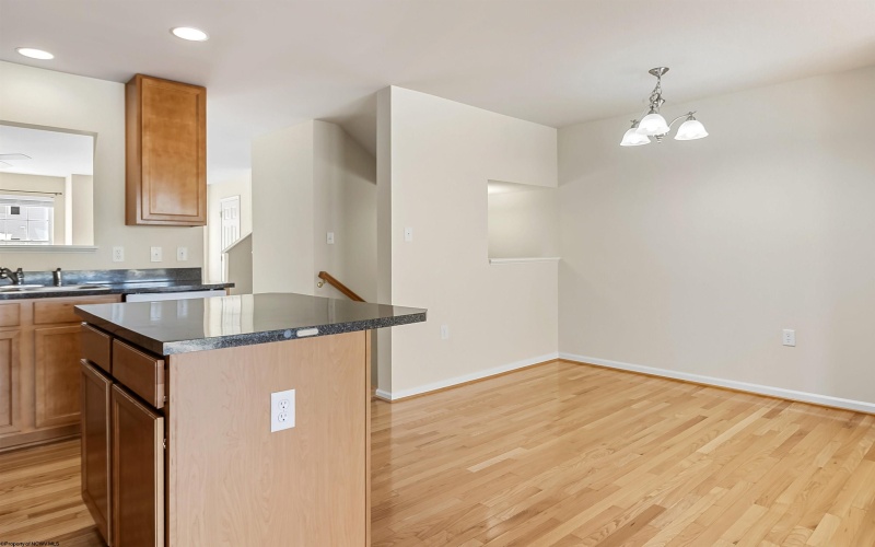 159 Birds Eye View Drive, Morgantown, West Virginia 26501, 3 Bedrooms Bedrooms, 9 Rooms Rooms,2 BathroomsBathrooms,Single Family Attached,For Sale,Birds Eye View,10161519
