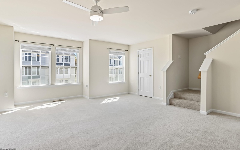 159 Birds Eye View Drive, Morgantown, West Virginia 26501, 3 Bedrooms Bedrooms, 9 Rooms Rooms,2 BathroomsBathrooms,Single Family Attached,For Sale,Birds Eye View,10161519