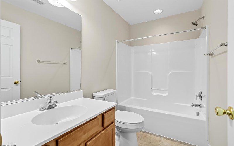 159 Birds Eye View Drive, Morgantown, West Virginia 26501, 3 Bedrooms Bedrooms, 9 Rooms Rooms,2 BathroomsBathrooms,Single Family Attached,For Sale,Birds Eye View,10161519
