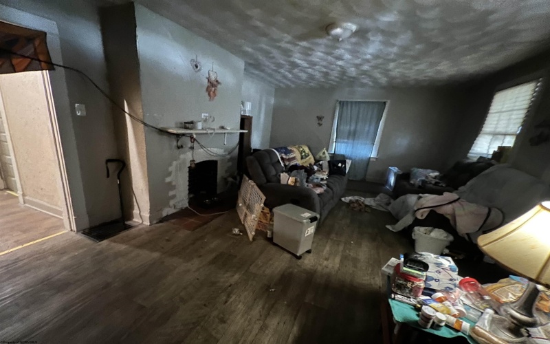 29 Oakwood Road, Fairmont, West Virginia 26554, ,Multi-unit/income,For Sale,Oakwood,10161522