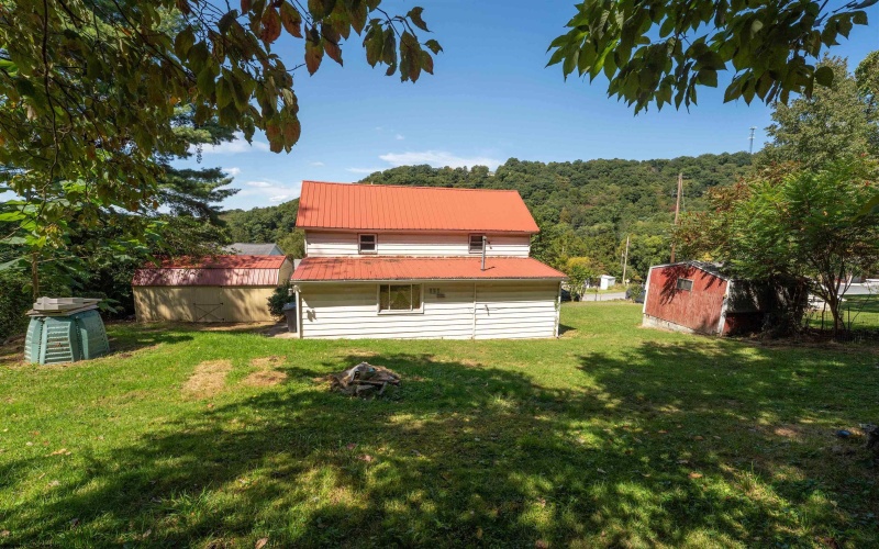 205 Pixler Hill Road, Morgantown, West Virginia 26508, 2 Bedrooms Bedrooms, 5 Rooms Rooms,1 BathroomBathrooms,Single Family Detached,For Sale,Pixler Hill,10161525