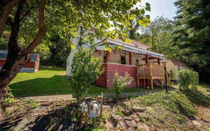 205 Pixler Hill Road, Morgantown, West Virginia 26508, 2 Bedrooms Bedrooms, 5 Rooms Rooms,1 BathroomBathrooms,Single Family Detached,For Sale,Pixler Hill,10161525