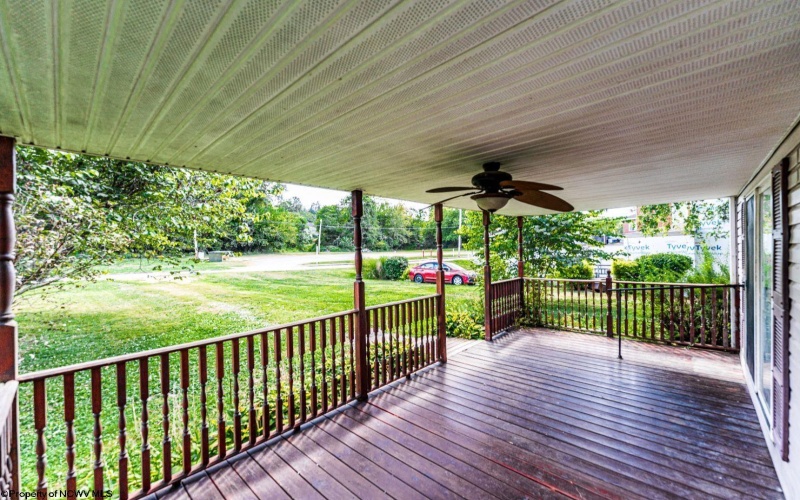 9 Main Street, Point Marion, Pennsylvania 15474, 4 Bedrooms Bedrooms, 6 Rooms Rooms,2 BathroomsBathrooms,Single Family Detached,For Sale,Main,10161521