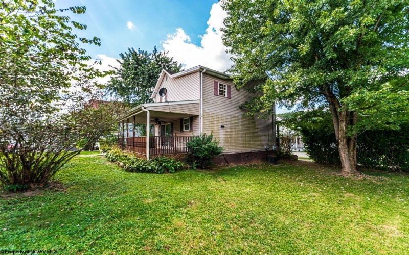 9 Main Street, Point Marion, Pennsylvania 15474, 4 Bedrooms Bedrooms, 6 Rooms Rooms,2 BathroomsBathrooms,Single Family Detached,For Sale,Main,10161521