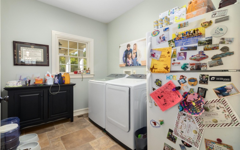 816 St. Francis Way, Bridgeport, West Virginia 26330, 5 Bedrooms Bedrooms, 11 Rooms Rooms,3 BathroomsBathrooms,Single Family Detached,For Sale,St. Francis,10161520