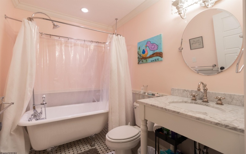 816 St. Francis Way, Bridgeport, West Virginia 26330, 5 Bedrooms Bedrooms, 11 Rooms Rooms,3 BathroomsBathrooms,Single Family Detached,For Sale,St. Francis,10161520