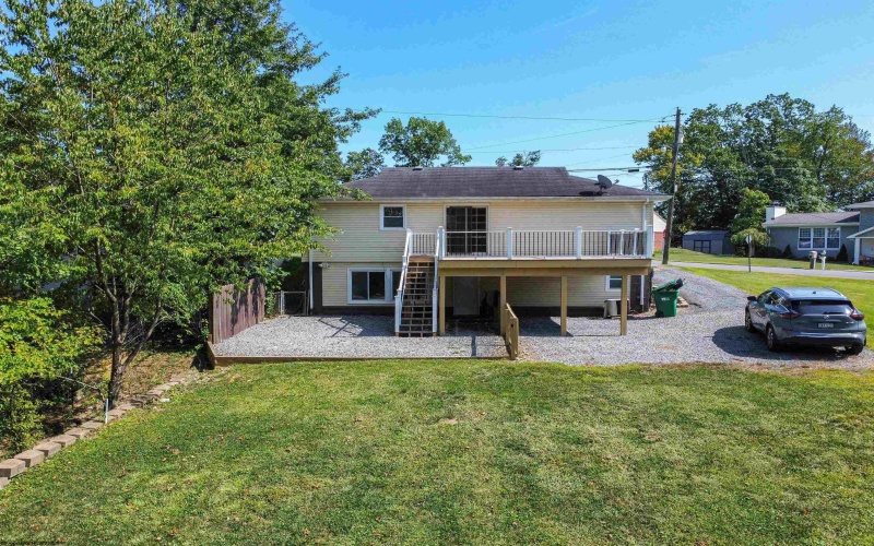 501 Willow Lane, Bridgeport, West Virginia 26301, 3 Bedrooms Bedrooms, 6 Rooms Rooms,2 BathroomsBathrooms,Single Family Detached,For Sale,Willow,10161518