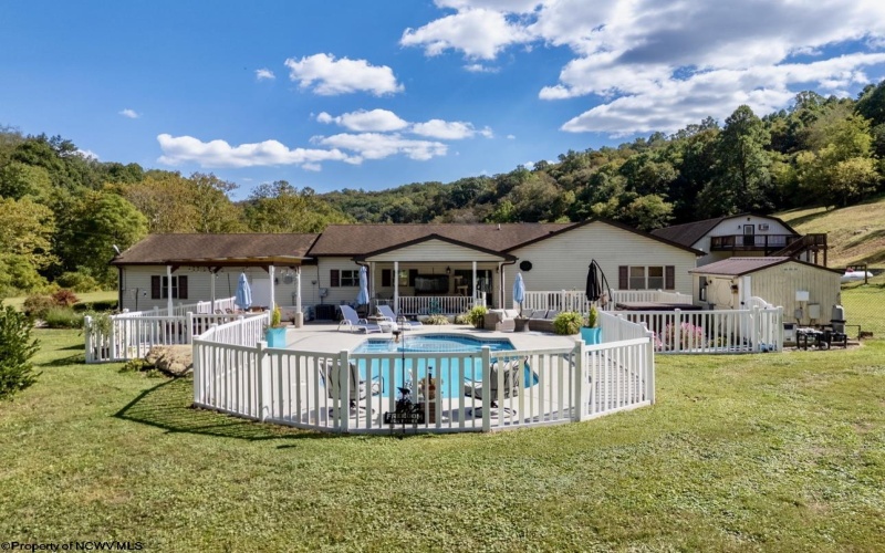 182 Beaver Lane, Fairmont, West Virginia 26554, 3 Bedrooms Bedrooms, 6 Rooms Rooms,2 BathroomsBathrooms,Single Family Detached,For Sale,Beaver,10161516