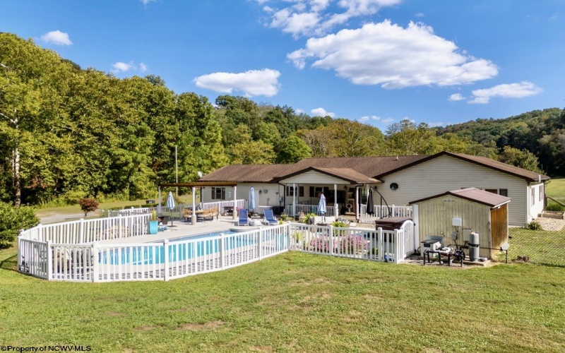 182 Beaver Lane, Fairmont, West Virginia 26554, 3 Bedrooms Bedrooms, 6 Rooms Rooms,2 BathroomsBathrooms,Single Family Detached,For Sale,Beaver,10161516