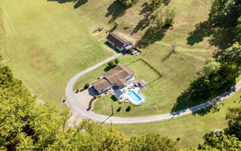 182 Beaver Lane, Fairmont, West Virginia 26554, 3 Bedrooms Bedrooms, 6 Rooms Rooms,2 BathroomsBathrooms,Single Family Detached,For Sale,Beaver,10161516