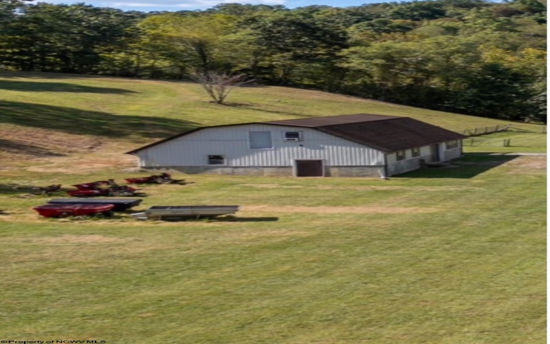 182 Beaver Lane, Fairmont, West Virginia 26554, 3 Bedrooms Bedrooms, 6 Rooms Rooms,2 BathroomsBathrooms,Single Family Detached,For Sale,Beaver,10161516