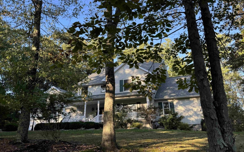 328 Wildwood Drive, Horner, West Virginia 26372, 4 Bedrooms Bedrooms, 10 Rooms Rooms,3 BathroomsBathrooms,Single Family Detached,For Sale,Wildwood,10159794