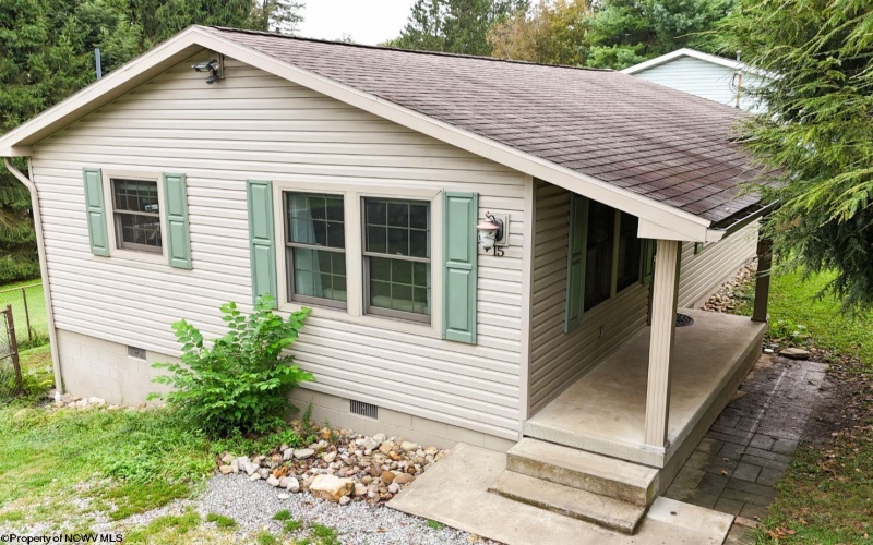 15 Molisee Road, Morgantown, West Virginia 26508, 3 Bedrooms Bedrooms, 5 Rooms Rooms,1 BathroomBathrooms,Single Family Detached,For Sale,Molisee,10161513