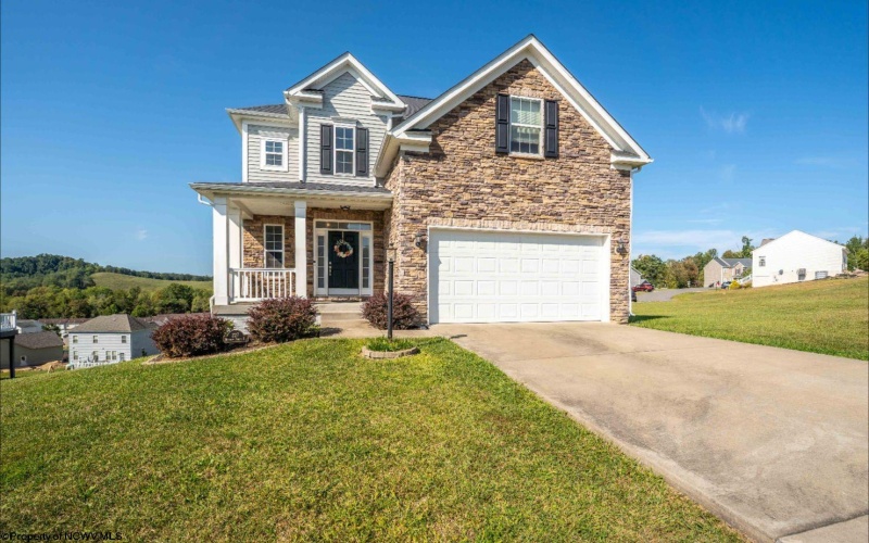 227 Meadow Ponds Lane, Maidsville, West Virginia 26541, 3 Bedrooms Bedrooms, 7 Rooms Rooms,2 BathroomsBathrooms,Single Family Detached,For Sale,Meadow Ponds,10161514