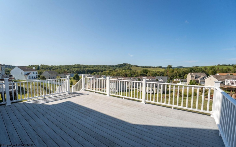 227 Meadow Ponds Lane, Maidsville, West Virginia 26541, 3 Bedrooms Bedrooms, 7 Rooms Rooms,2 BathroomsBathrooms,Single Family Detached,For Sale,Meadow Ponds,10161514