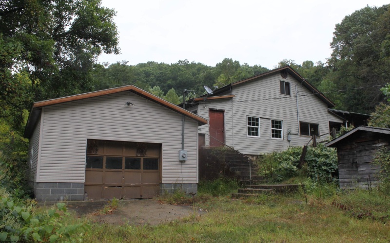 233 Kingfisher Road, Webster Springs, West Virginia 26288, 4 Bedrooms Bedrooms, 14 Rooms Rooms,1 BathroomBathrooms,Single Family Detached,For Sale,Kingfisher,10161515