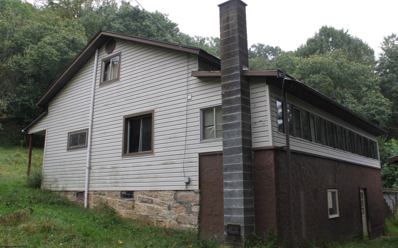 233 Kingfisher Road, Webster Springs, West Virginia 26288, 4 Bedrooms Bedrooms, 14 Rooms Rooms,1 BathroomBathrooms,Single Family Detached,For Sale,Kingfisher,10161515