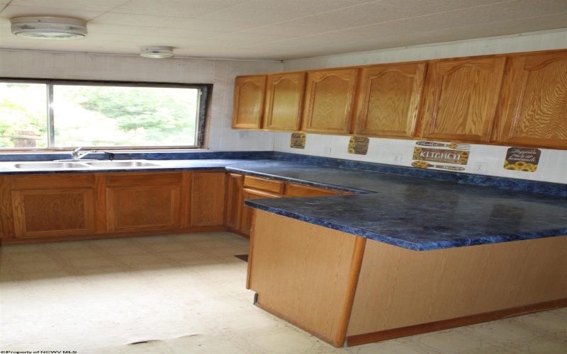 233 Kingfisher Road, Webster Springs, West Virginia 26288, 4 Bedrooms Bedrooms, 14 Rooms Rooms,1 BathroomBathrooms,Single Family Detached,For Sale,Kingfisher,10161515