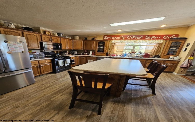 7 Paw Paw Lane, Morgantown, West Virginia 26501, 3 Bedrooms Bedrooms, 7 Rooms Rooms,2 BathroomsBathrooms,Single Family Detached,For Sale,Paw Paw,10161527