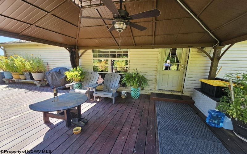 7 Paw Paw Lane, Morgantown, West Virginia 26501, 3 Bedrooms Bedrooms, 7 Rooms Rooms,2 BathroomsBathrooms,Single Family Detached,For Sale,Paw Paw,10161527