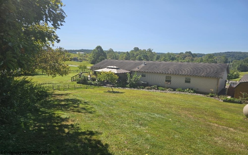 7 Paw Paw Lane, Morgantown, West Virginia 26501, 3 Bedrooms Bedrooms, 7 Rooms Rooms,2 BathroomsBathrooms,Single Family Detached,For Sale,Paw Paw,10161527