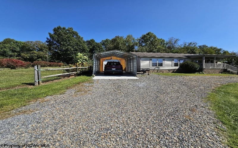 7 Paw Paw Lane, Morgantown, West Virginia 26501, 3 Bedrooms Bedrooms, 7 Rooms Rooms,2 BathroomsBathrooms,Single Family Detached,For Sale,Paw Paw,10161527