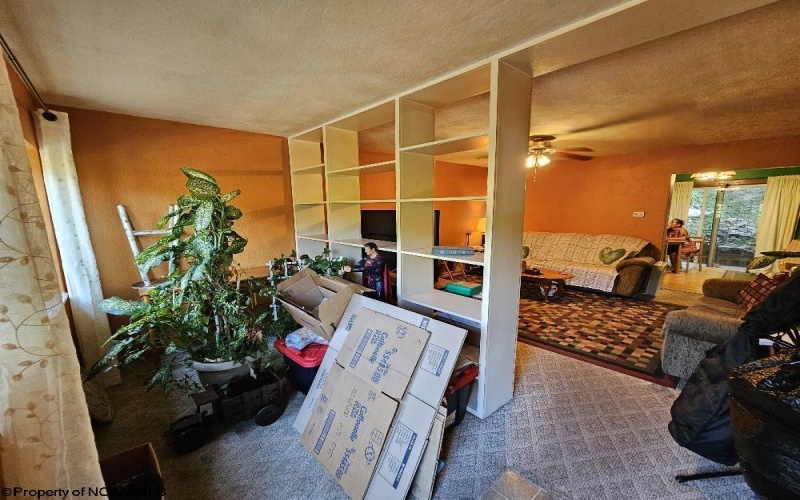 374 Limestone Road, Clarksburg, West Virginia 26301, 3 Bedrooms Bedrooms, 7 Rooms Rooms,1 BathroomBathrooms,Single Family Detached,For Sale,Limestone,10161528