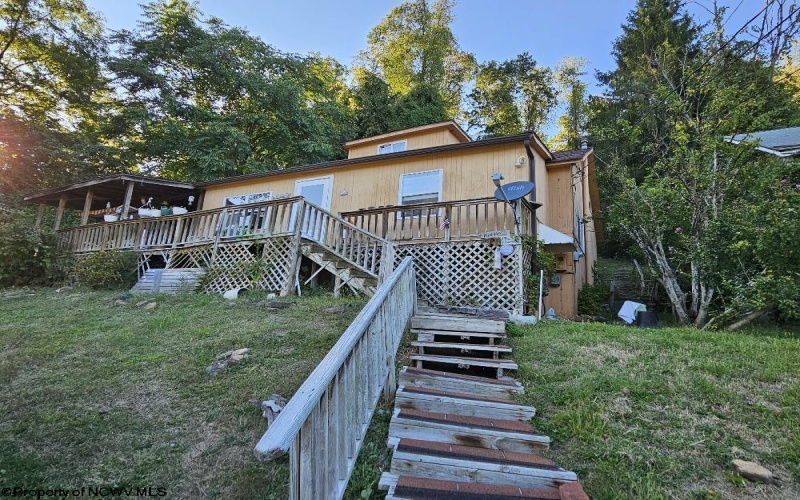 374 Limestone Road, Clarksburg, West Virginia 26301, 3 Bedrooms Bedrooms, 7 Rooms Rooms,1 BathroomBathrooms,Single Family Detached,For Sale,Limestone,10161528