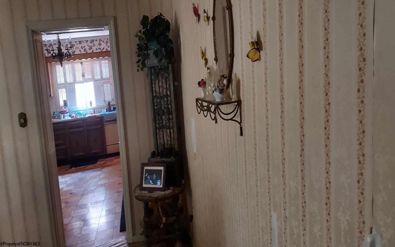 505 Third Street, Clarksburg, West Virginia 26301, 3 Bedrooms Bedrooms, 8 Rooms Rooms,1 BathroomBathrooms,Single Family Detached,For Sale,Third,10161534