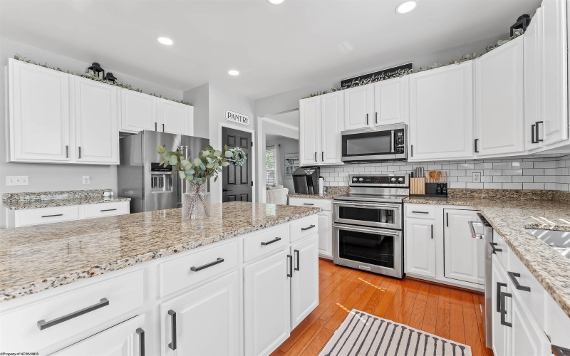 439 Blackberry Ridge Road, Morgantown, West Virginia 26508, 4 Bedrooms Bedrooms, 10 Rooms Rooms,2 BathroomsBathrooms,Single Family Detached,For Sale,Blackberry Ridge,10161530