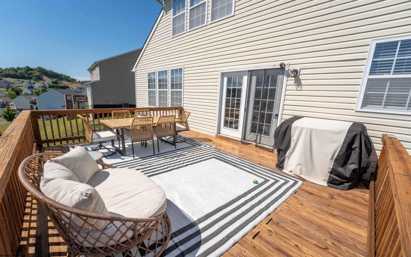439 Blackberry Ridge Road, Morgantown, West Virginia 26508, 4 Bedrooms Bedrooms, 10 Rooms Rooms,2 BathroomsBathrooms,Single Family Detached,For Sale,Blackberry Ridge,10161530
