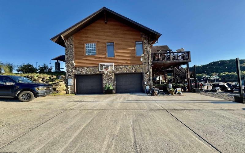 850 Lakeview Drive, Horner, West Virginia 26372, 5 Bedrooms Bedrooms, 12 Rooms Rooms,4 BathroomsBathrooms,Single Family Detached,For Sale,Lakeview,10161529
